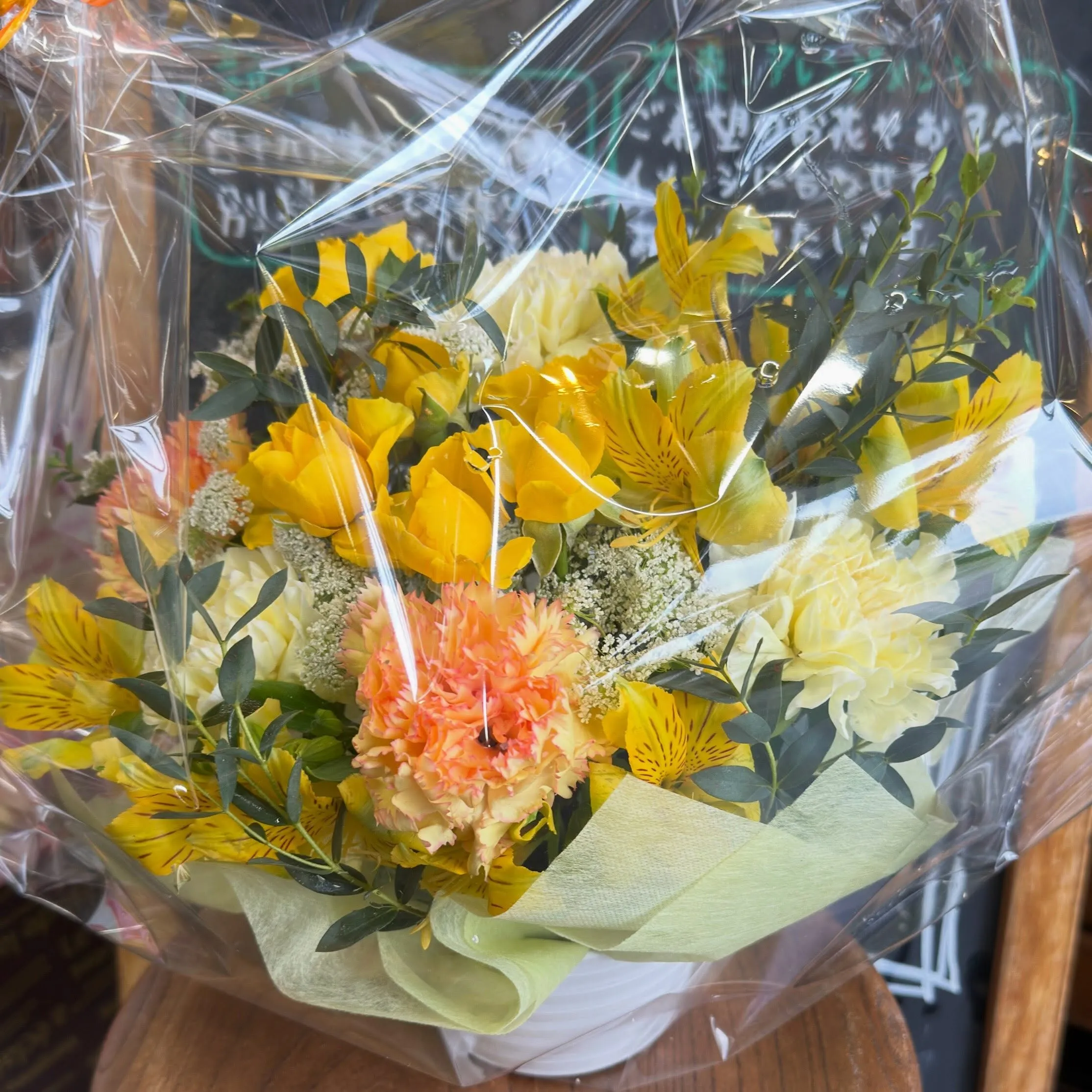 黄色系のアレンジメント💛